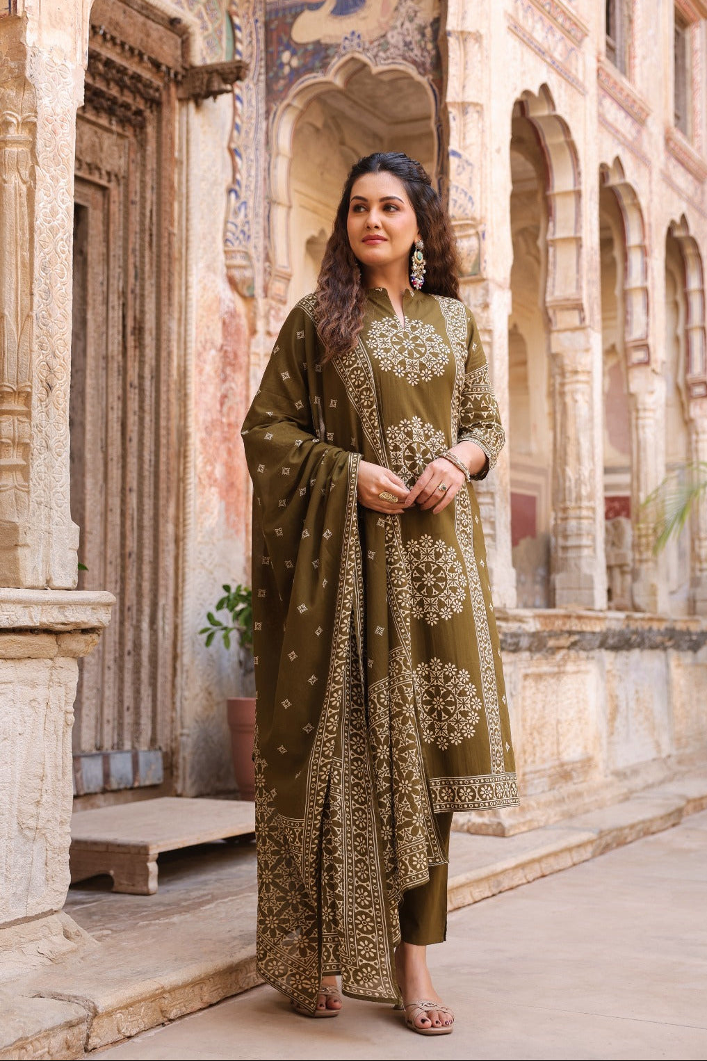 Mehendi Green Ethnic Mandala Print Set